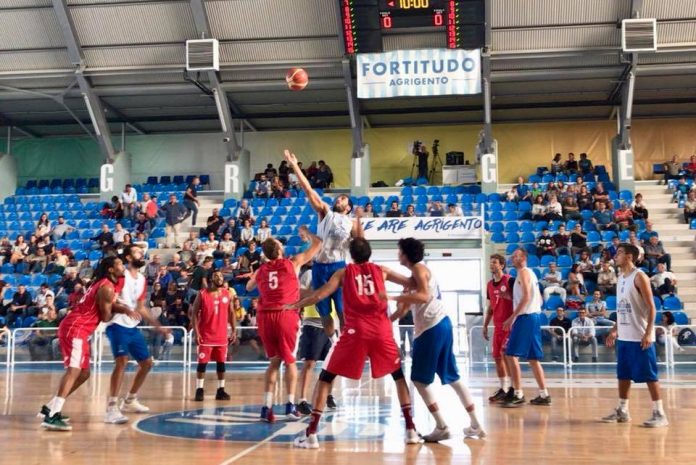 La palla a due tra Agrigento e Trapani