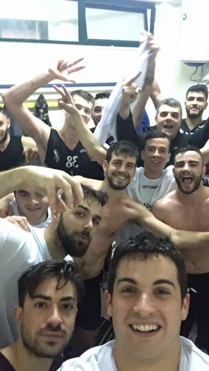 Spadafora festeggia la vittoria a Trapani