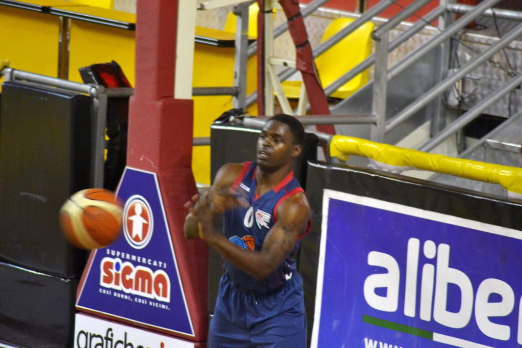 Dennis Murphy in azione al PalAlberti di Barcellona