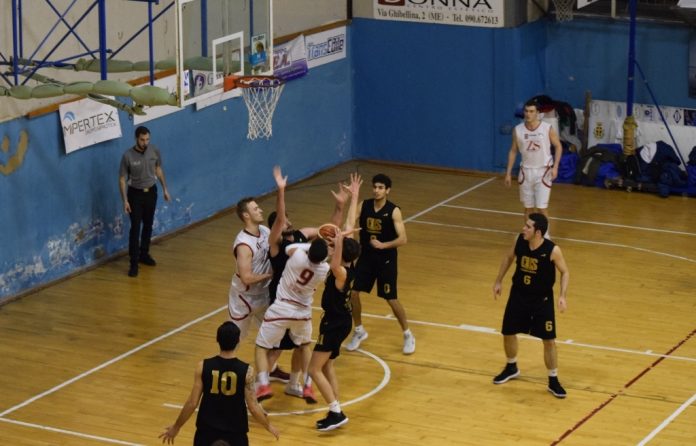 Basket School Messina contro Cus Catania