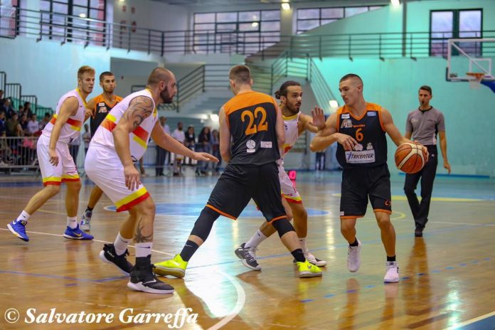 ase del derby al palamili fra basker school e amatori